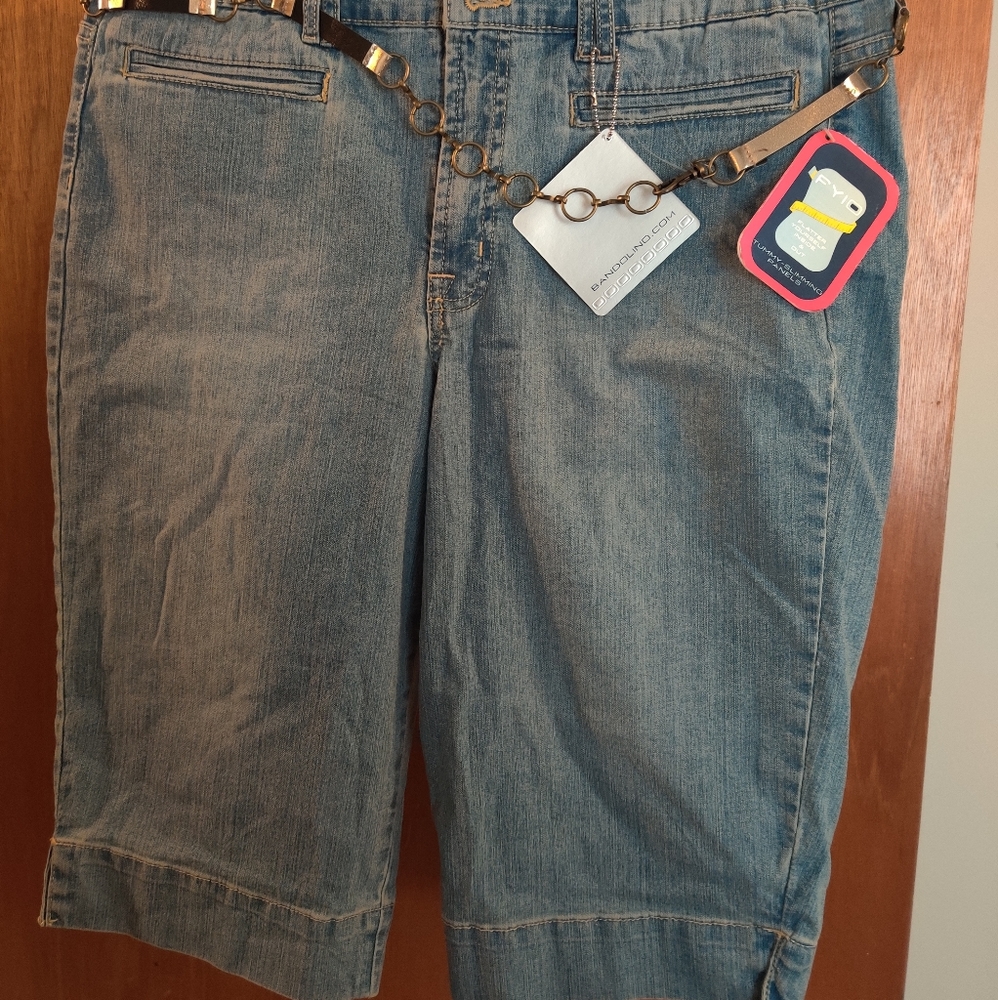 Woman's Bandolinoblu woman's shorts